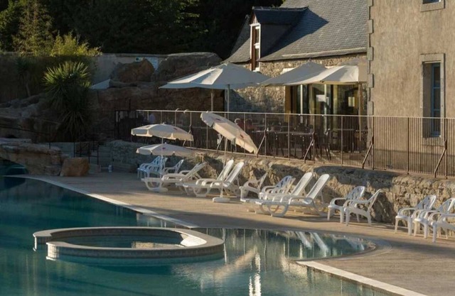 Camping 5 étoiles - Piscine - ccaaagb