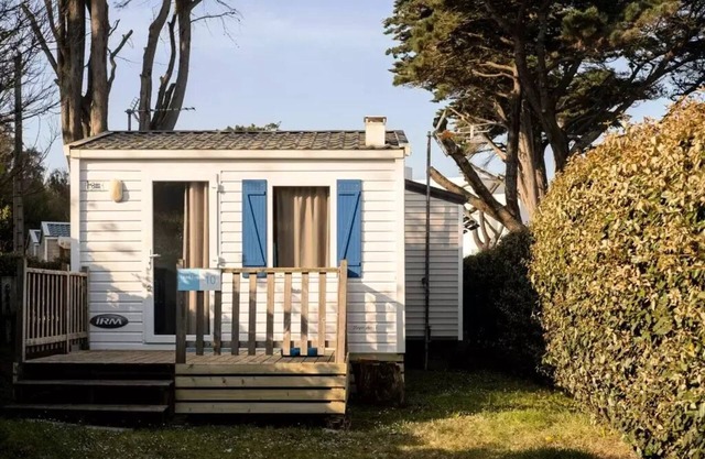 Camping du Bord de Mer * - Eco mobile home 1 bedroom + terrace - economical 2 people