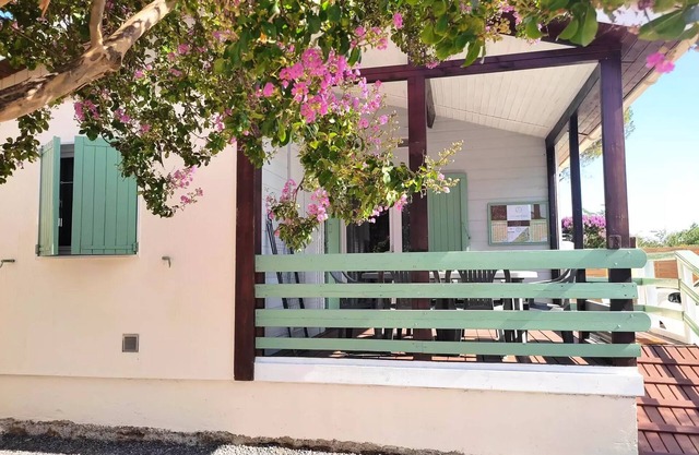 Camping l'Olivier * - Gîte Prestige 3 bedrooms 6 people