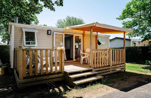 Camping Le Castellas* - Mobile Home Comfort XL 3 Rooms 4 people Air-conditioned