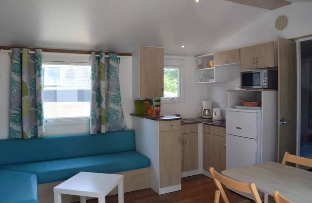 Campsite La Baie de Terenez * - Mobile home Standard Flores 3 rooms 4 people