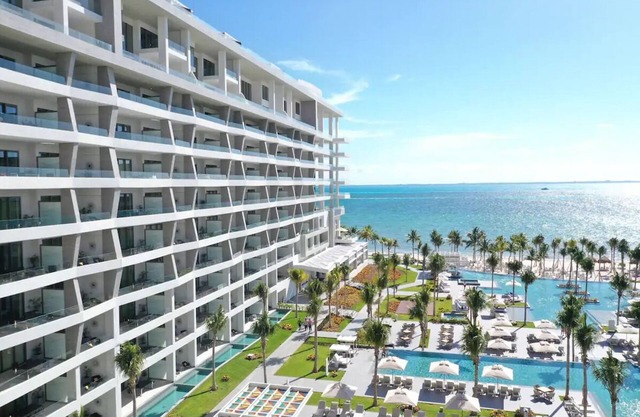 Cancun - Luxurious 3 Bedroom Penthouse Loft - Sleeps 8