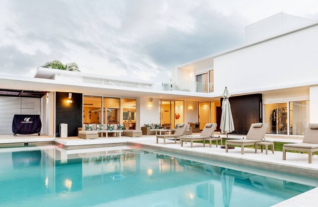 Cancun Relax Luxury Holiday