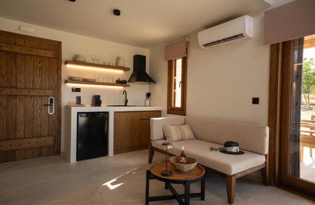 Candelas Suites and NaturenTwo-Bedroom Apartment with Private Pool