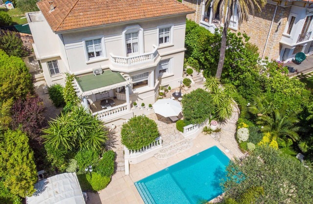 Cannes Luxury Rental - Belle epoque villa to rent close to Cannes center