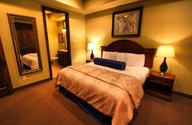 Canyon Villas at Coral Ridge