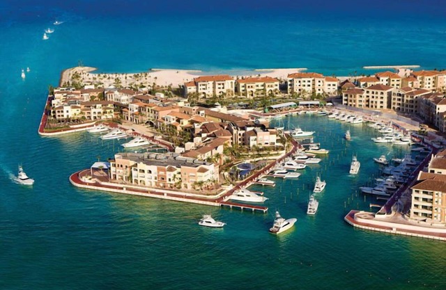 CAP CANA 2635 SQ. FT. LUX APT. WITH JACUZZI