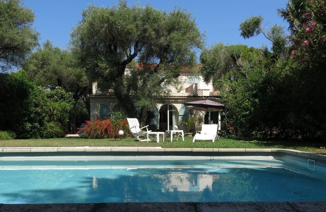 CAP D'ANTIBES - VILLA POOL NEAR THE SEA - 6 PEOPLE