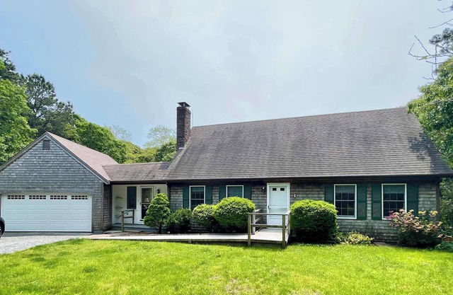 Cape Cod Getaway Near Beaches & Bike Trail