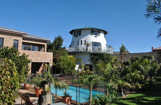Cape Oasis Guesthouse