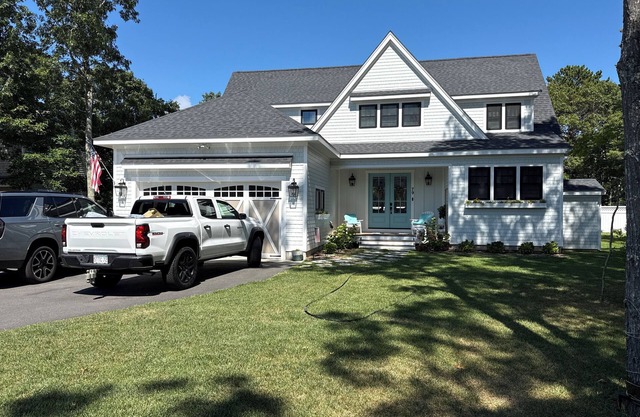 Capecod South Mashpee 3 bedroom modern farmhouse available to rent summer 2026.