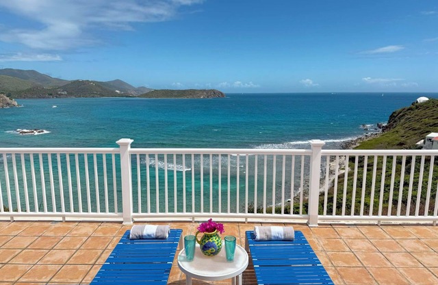 Caribbean Cottage with Breathtaking Views and Your Own Private Pool!
