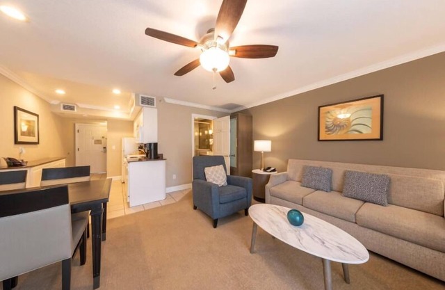 Carlsbad Luxury Retreat! 3 Relaxing Units, Outdoor Pool, Free Parking!