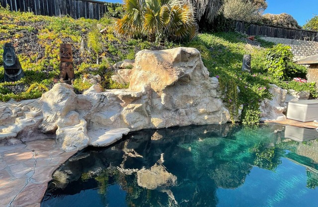 Carlsbad Private Oasis - 12 min from the beach!