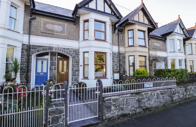 CARLYN, family friendly, with a garden in Llanberis