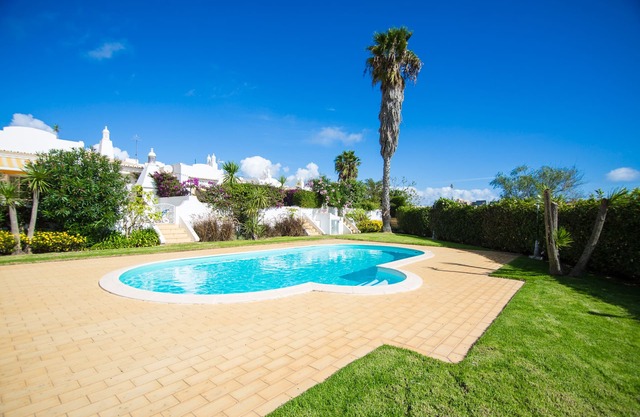 Carrell White Villa, Pool, Wifi