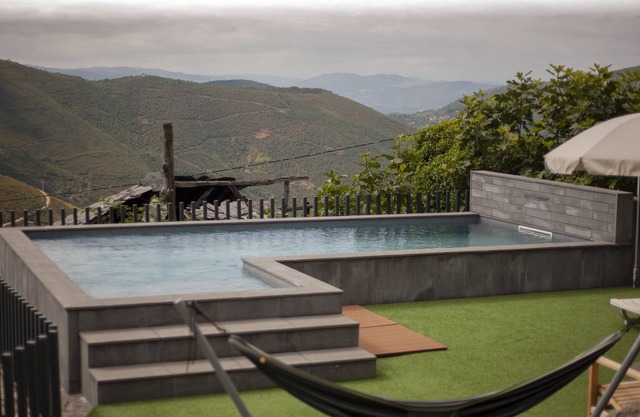 Casa Acolhedora com Paisagens Deslumbrantes com Piscina Privada!