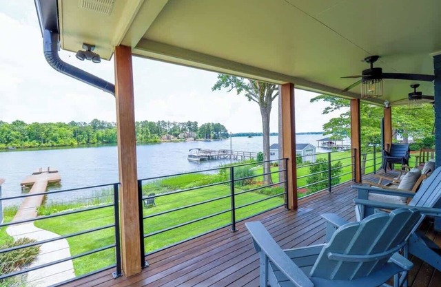 Casa Azul - Lake Murray - Close in - Spa like bath