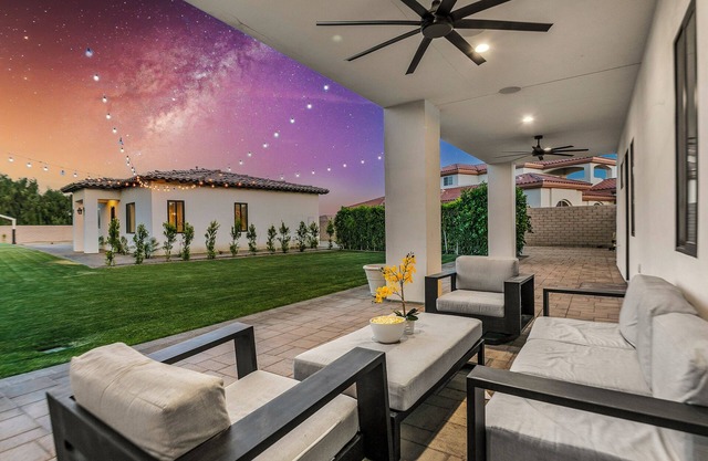 Casa Blanca: Pool, Spa, & Coachella Access