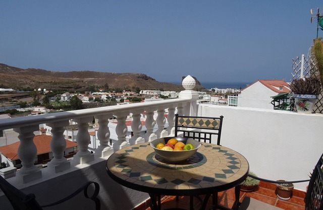Casa Carmen a charming apartment with panoramic views and a sunny terrace