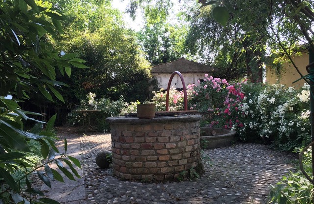 CASA CECILIA COTTAGE a few miles from Venice and the outlet