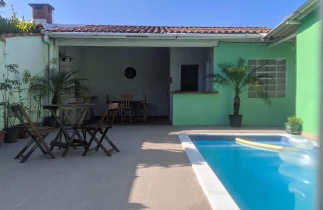 Casa com Piscina 200 m da Praia - São Sebastião