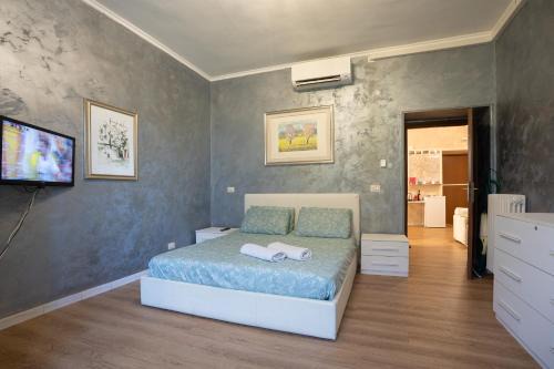 Casa con idromassaggio metro C Alessandrino - San Giovanni e trenino laziali-Termini -Bettí House