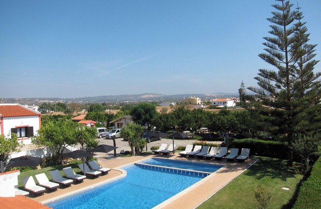 Casa da Horta, Apartamento Confortável de 2 Quartos, Piscina, Wi-fi