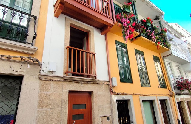 Casa de Diseño Moderno en el Centro de Pontedeume