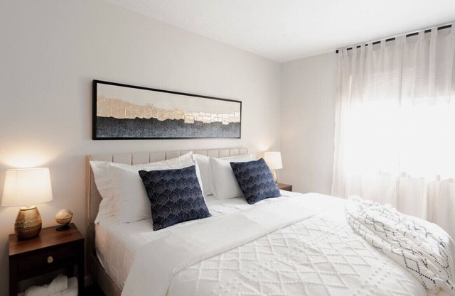 Casa del Encanto · 4/BR,Sleeps 12,Foosball & Grill