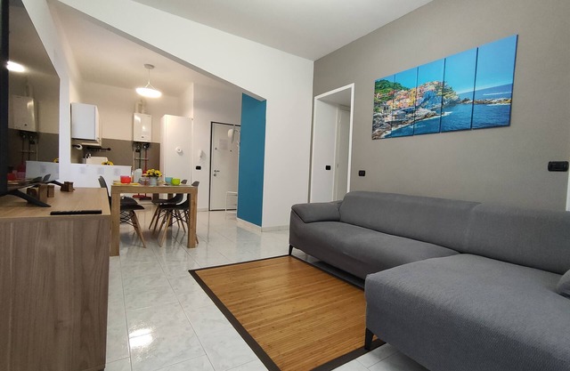 Casa Dora 5 Terre close to trains and ferries - A/C - Wi-Fi