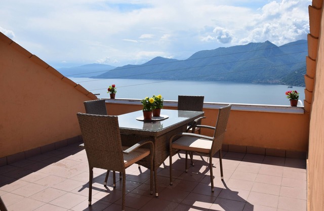 CASA ELENA - A terrace on Lake Maggiore