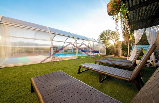Casa en Mentrida con Piscina Climatizada y Vino con D.o., Admite Mascotas!