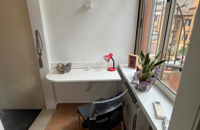 Casa Lella at Borgo Pio, a short walk from St. Peter's