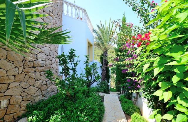 Casa Limonada for 6 people - with sea views near the beach.