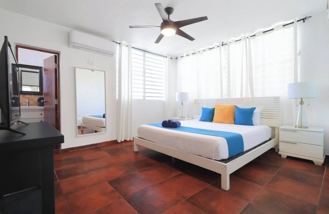 Casa Ocean Park 3BR Beach Villa 2min to Sand #2