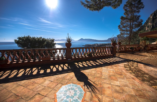 Casa Panoramica, prestigious Villa with sea view terraces