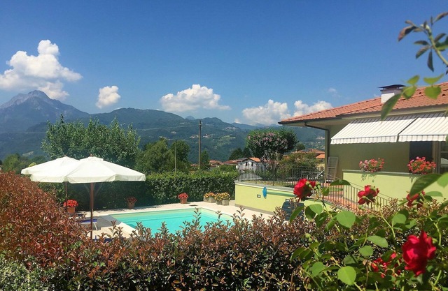 Casa Patrizia, Private Pool, Walk to restaurants, Barga!