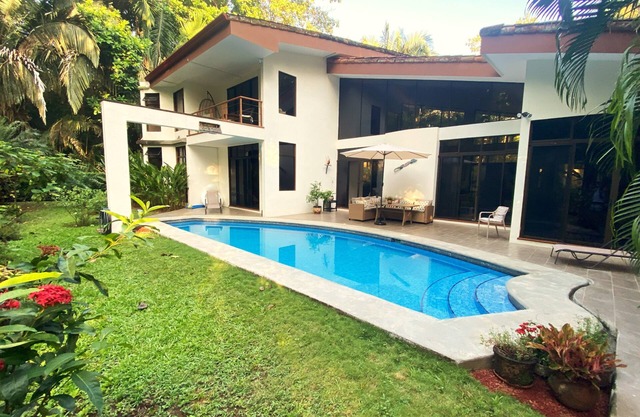 Casa Selva Verde - Beautiful Private Pool House.