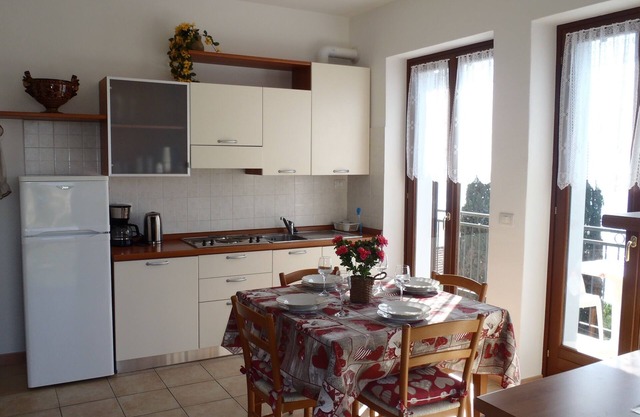 Casa Stefano n. 3 - spectacular lake view - parking - WIFI free