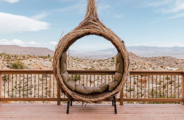 Casa Stella | Boulder Views with Hot Tub and Meditation Overlook