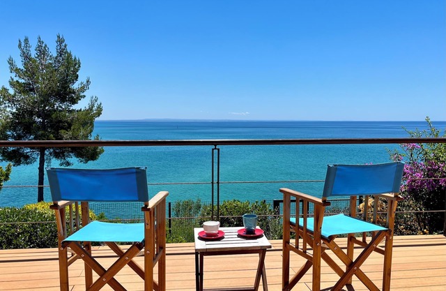 Casa Sul Mar - Holidays in heaven just a foot step away from Lisbon