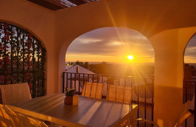 Casa Sunrise - Rooftop, 5 Swimming Pools and Panoramic Sea view @ Peñon de Ifach