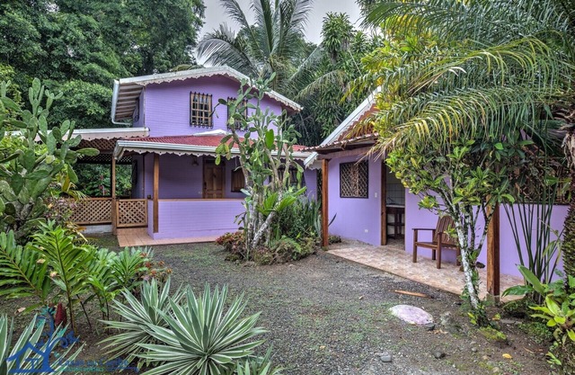 Casa Violeta Beachside Paradise!