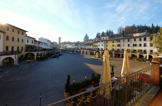Casagreve - Stilvolles Haus am Hauptplatz - Wunderbarer Blick von der Terrasse