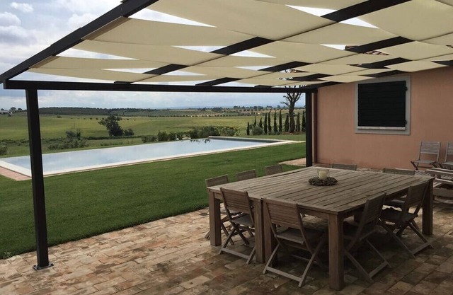 Casale maremmano deluxe con piscina a Pescia Fiorentina