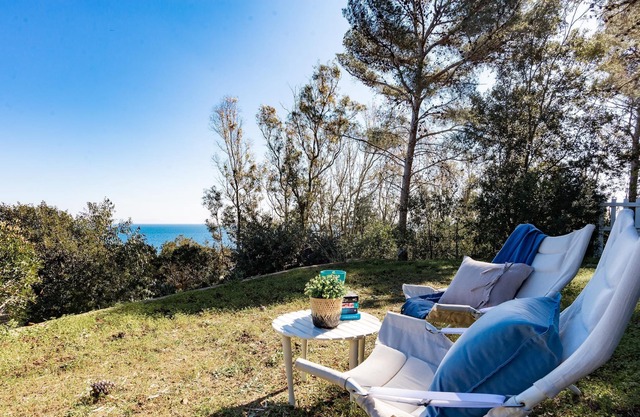 Casetta Eden apartment near the beach with pool and garden