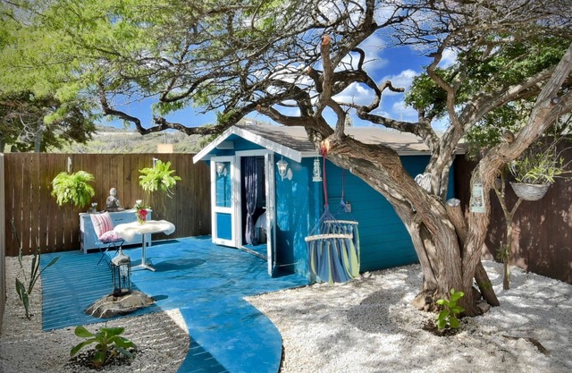Casita Azul, Beautiful wooden cabin with garden.