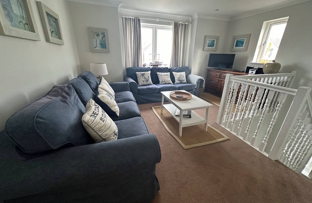 Castaway Cottage in Trevone with parking and very close to the Sandy Beach.