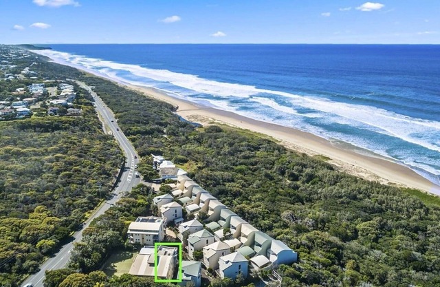 Castaways Penthouse Noosa, Beachfront Pool Views Tennis